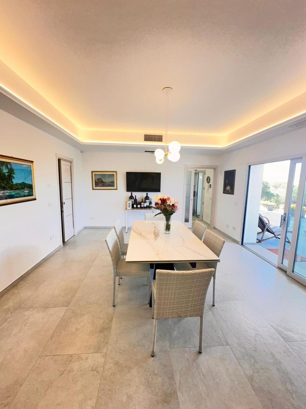 Villa Giulia กอลโฟอารันชี ภายนอก รูปภาพ