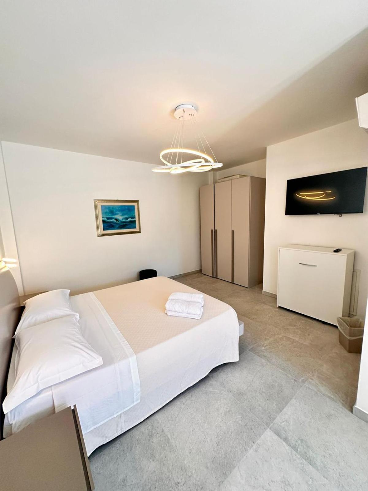 Villa Giulia กอลโฟอารันชี ภายนอก รูปภาพ